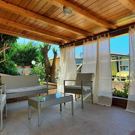 בית נופש Casa Danae *